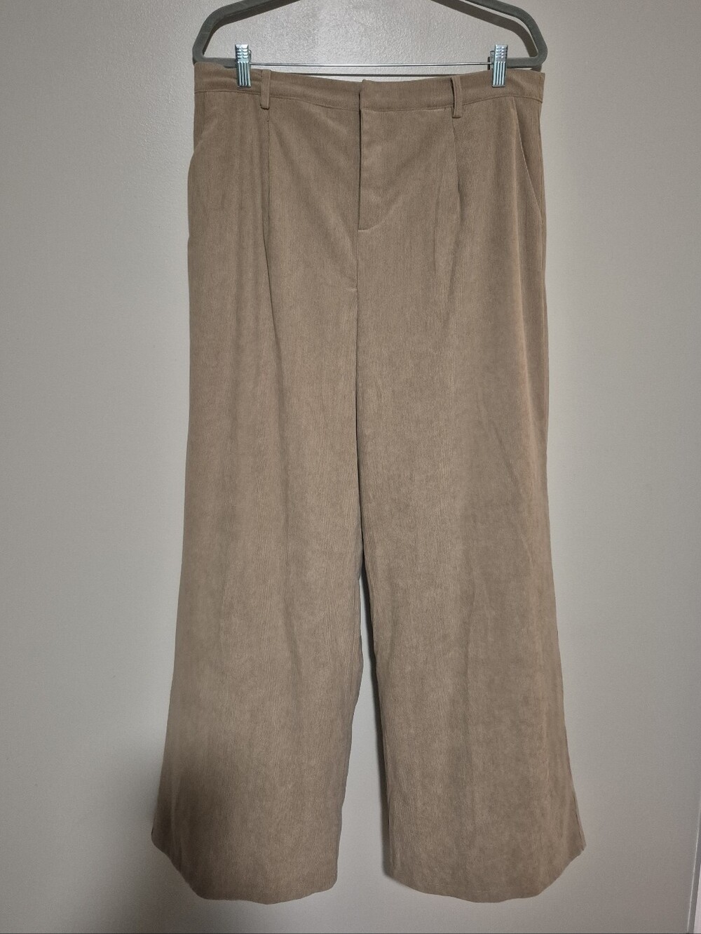 Vici Corduroy Wide-Leg Pants - Taupe